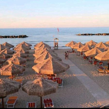 Donata Dal Mare Francavilla Al Mare Exterior foto